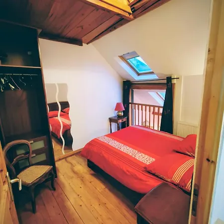Et Sauna Le Roosevelt Holiday home Chateau-Thierry